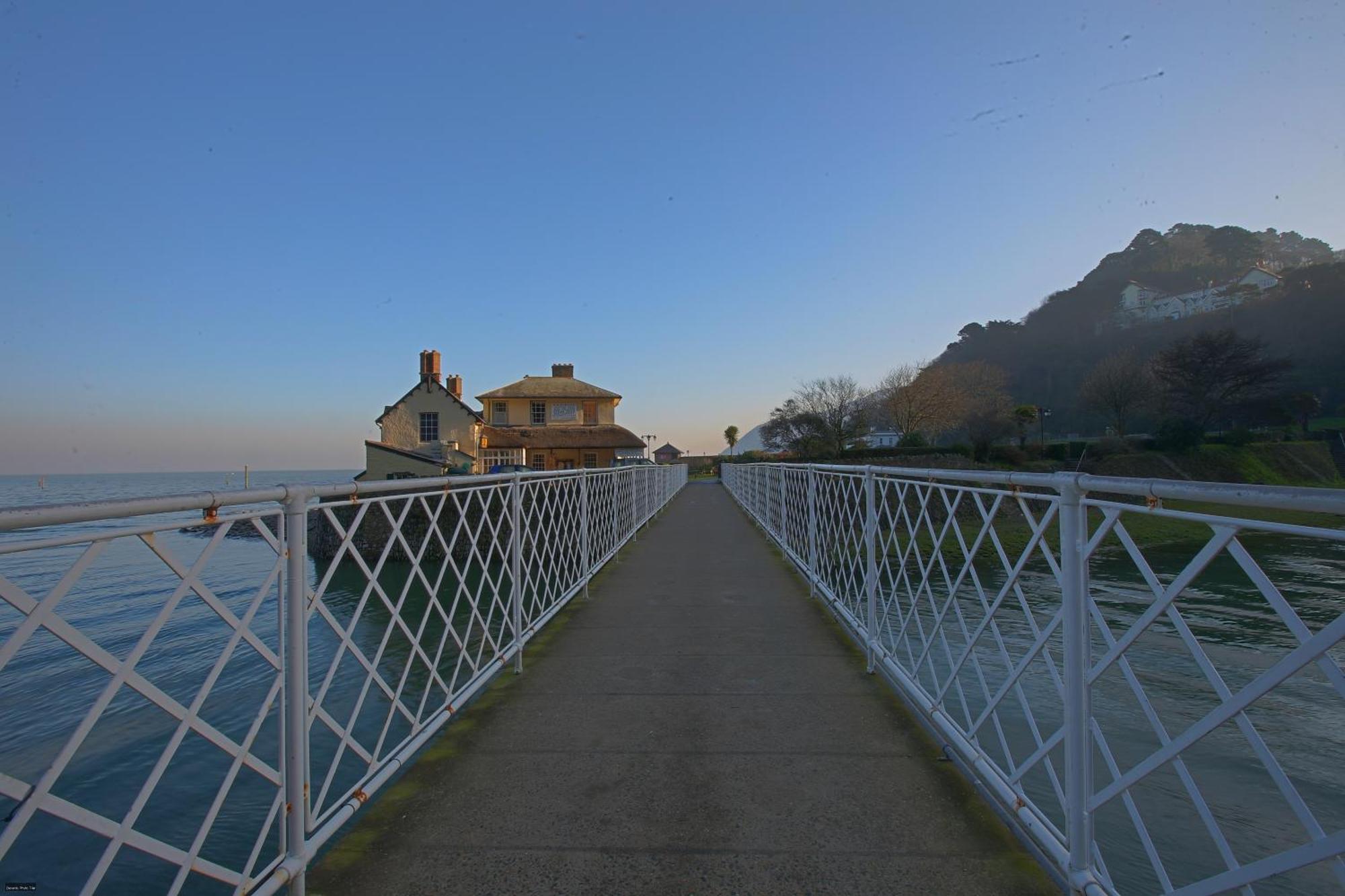 Rock House Hotel Lynton Exteriör bild